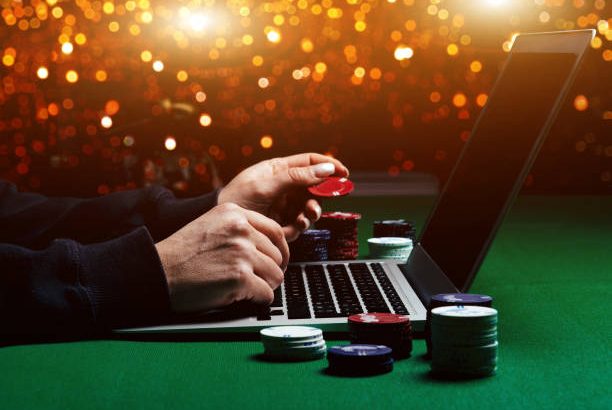 Types Of Casino Bonuses And How To Get A Free Sign Up Bonus?